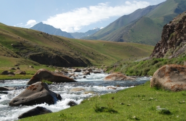 Beautiful routes in Kigistan, 4x4 expedition, quad kyrgyz expeditions